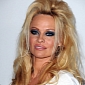 Pamela Anderson Is $371,000 (€286,796) in Debt