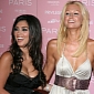 Paris Hilton Is “Extremely Jealous” of Kim Kardashian’s Success