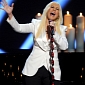 People’s Choice Awards 2013: Christina Aguilera’s Emotional Performance