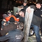 Plane Crashes into Hudson River, Passengers Rescued