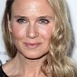Renee Zellweger Looks Nothing like Herself Anymore and She Knows It – Photo