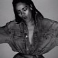 Rihanna Teases Stripped-Down Video for “FourFiveSeconds”