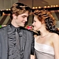 Robert Pattinson Agrees to Meet with “Villainous Trampire” Kristen Stewart