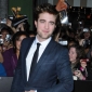 Robert Pattinson Walks Out of Ryan Seacrest Interview
