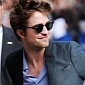 Robert Pattinson Wants Simple Wedding in England