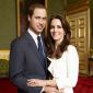 Royal Engagement Photos Start Online Frenzy over Kate Middleton’s Dress