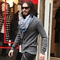 Russell Brand Photographed Without Wedding Ring