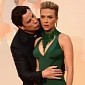 Scarlett Johansson: There Was Nothing Creepy About John Travolta’s Oscars 2015 Kiss - AP