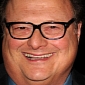 “Seinfeld” Actor Wayne Knight Debunks Death Hoax “I Am Alive and Well”