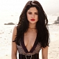 Selena Gomez Talks “Hopeless Romantic” Justin Bieber, Disney Machine