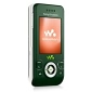 Sony Ericsson W580i Turned Green