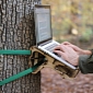 Standing Tree Desk Lets You Work, Enjoy Nature at the Same Time
