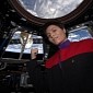 Star Trek Enthusiast @AstroSamantha Tweets Picture from the ISS