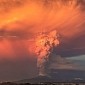 Stunning Time-Lapse Video Shows Chile's Calbuco Volcano Erupting