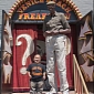 Tallest Man in US Meets Shortest Man at Venice Beach Freakshow