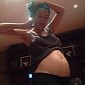 Tallulah Willis Is Pregnant, Shows Off Baby Bump on Instagram – Photo