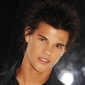 Taylor Lautner Bulks Up for ‘Twilight’ Sequel
