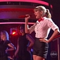 Taylor Swift Performs on Dancing With the Stars – Video