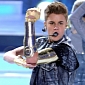 Teen Choice Awards 2012: Justin Bieber Performs Medley