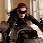 “The Dark Knight Rises” TV Spot “Ouch!”: This Is Catwoman's Show