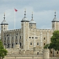 Thief Steals the Keys to the Tower of London on Guy Fawkes Night