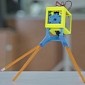 This Walker Bot with Four Pencils for Legs Is Astoundingly Easy to Build – Video
