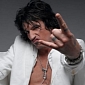 Tommy Lee Accuses SeaWorld of Torturing Whales with Rock Music