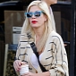 Tori Spelling Steps Out with Wedding Ring Amid Divorce Rumors