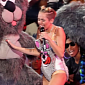 VMAs 2013: Robin Thicke’s Wife Was OK with Miley Cyrus Performance