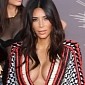 VMAs 2014: Kim Kardashian’s Dress Was All About the Cleavage – Gallery