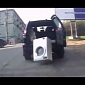 Washing Machine Falls Out of SUV, Gets Wrecked in Dashcam Clip