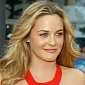 Watch: Alicia Silverstone Speaks Up for Ducks and Geese