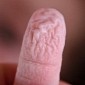 Watch: Why Our Fingers Get All Wrinkly When Kept in Water