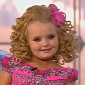 Watch: Honey Boo Boo Has Her Portrait Made from 25 Pounds of Trash