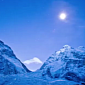 Watch: Mount Everest's Wonders Revealed in Gorgeous Time-Lapse Video