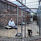 Web Developer Wants to Live in a Cage for 35 Days in a Row