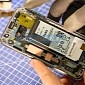 A Look Inside Samsung's Galaxy S7 Flagship Smartphone, Literally