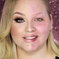 Beauty Vlogger Nikkie Gets #ThePowerOfMakeup Movement Viral: Stop Makeup-Shaming