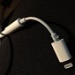 iPhone 7 Headphone Jack Adapters Start Tearing After Only One Month