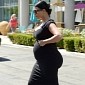 Kim Kardashian Feels like a “Whale” 7 Months into Second Pregnancy