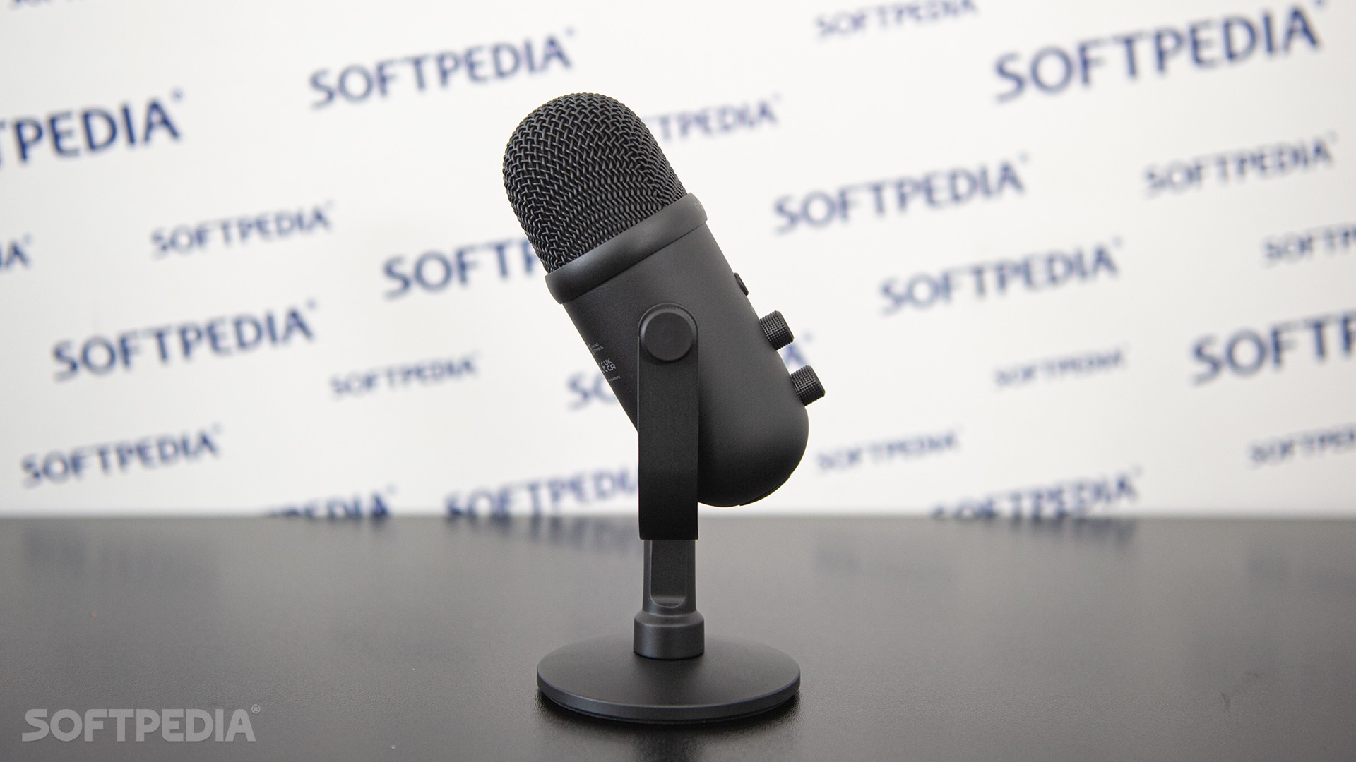 Razer Seiren V2 Pro microphone review
