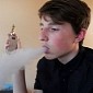 School Confiscates 14-Year-Old's E-Cigarette, His Mom Is Infuriated