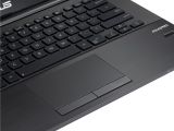 ASUSPRO Essential PU401LA detail on the keyboard