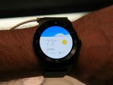 LG G Watch R hands-on at IFA 2014