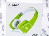 Almaz headphones in the box