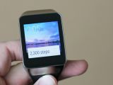 Samsung Gear Live with display on