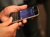 BlackBerry Classic (right side)