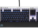 Corsair Vengeance K90 MMO/RTS gaming keyboard