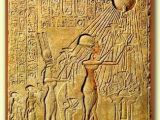 Akhenaton and his family under the disk of Aton