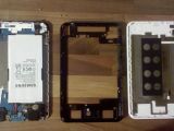 Samsung GALAXY Tab torn to pieces